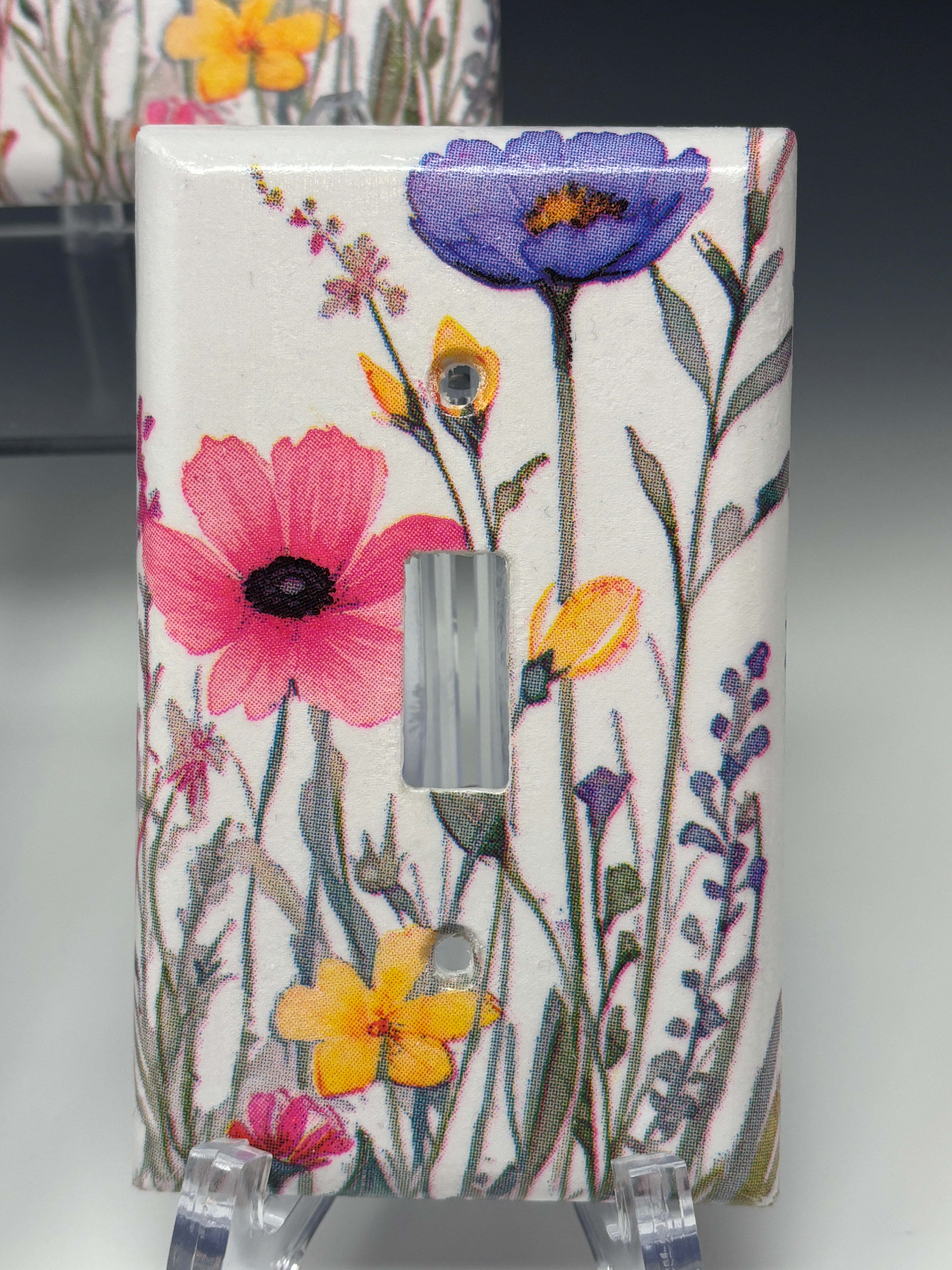 Decorative Light Outlet Cover Wall Plates, Wild Flowers