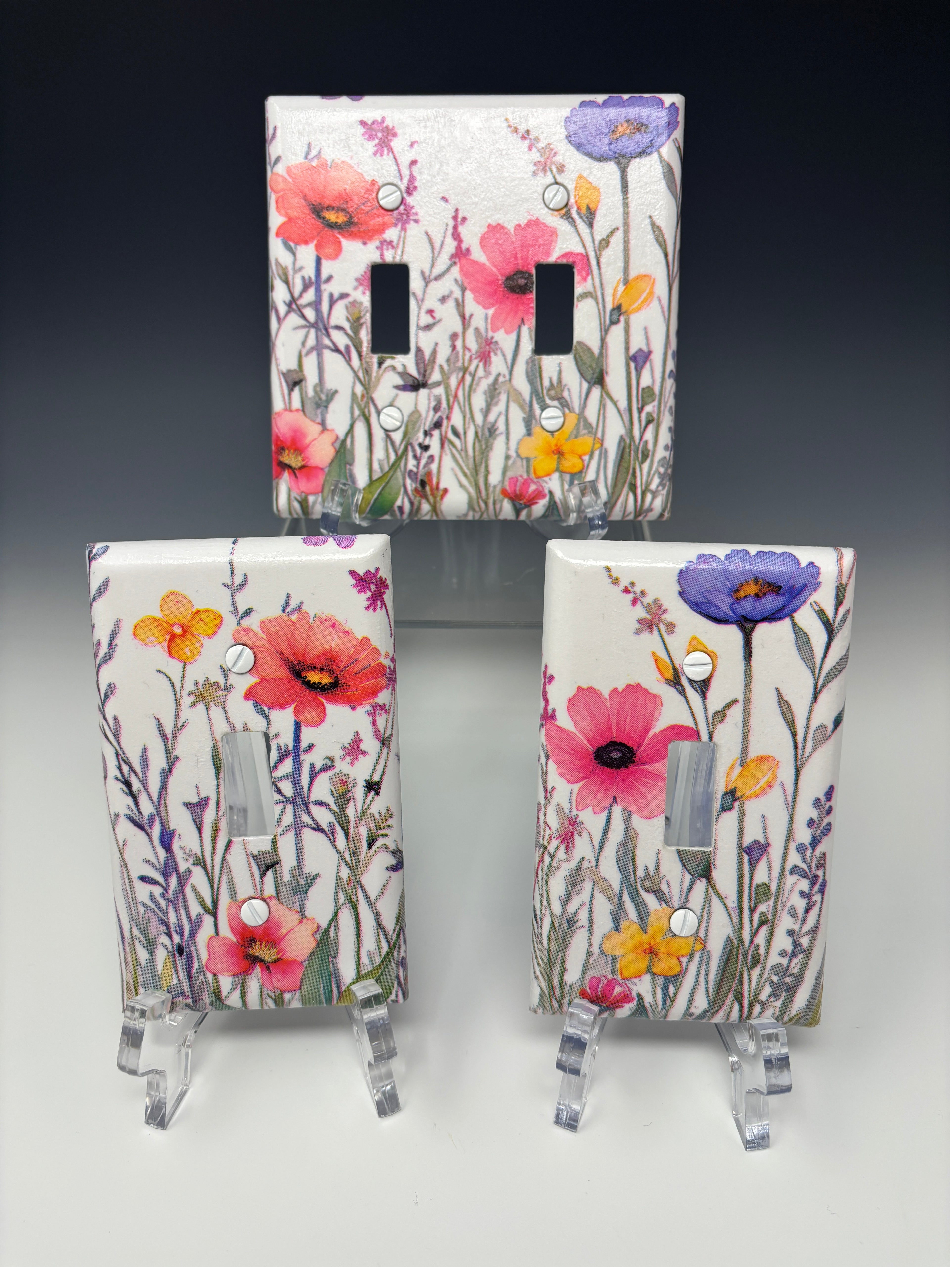 Decorative Light Outlet Cover Wall Plates, Wild Flowers