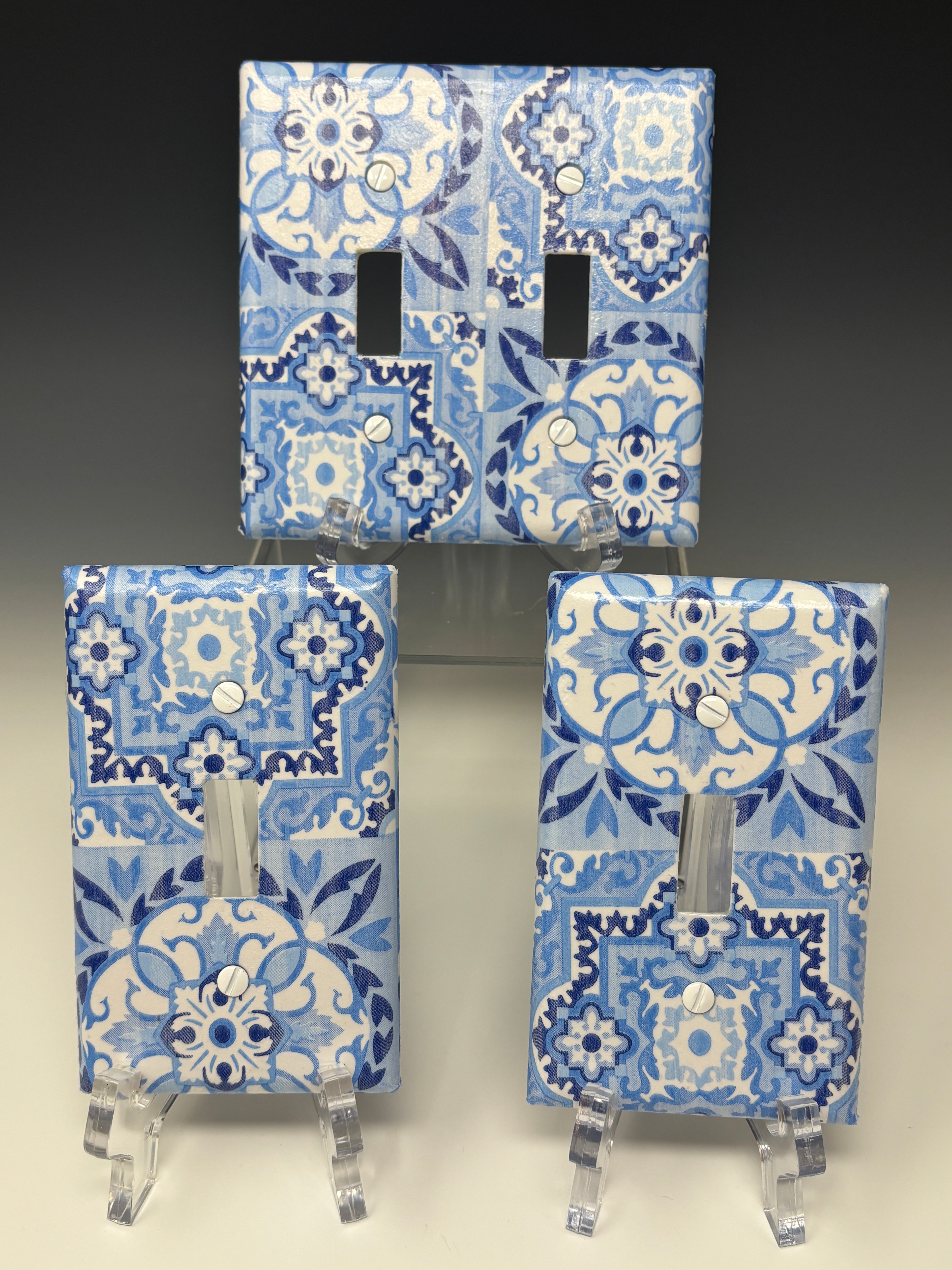 Decorative Light Outlet Cover Wall Plates, Blue Tile