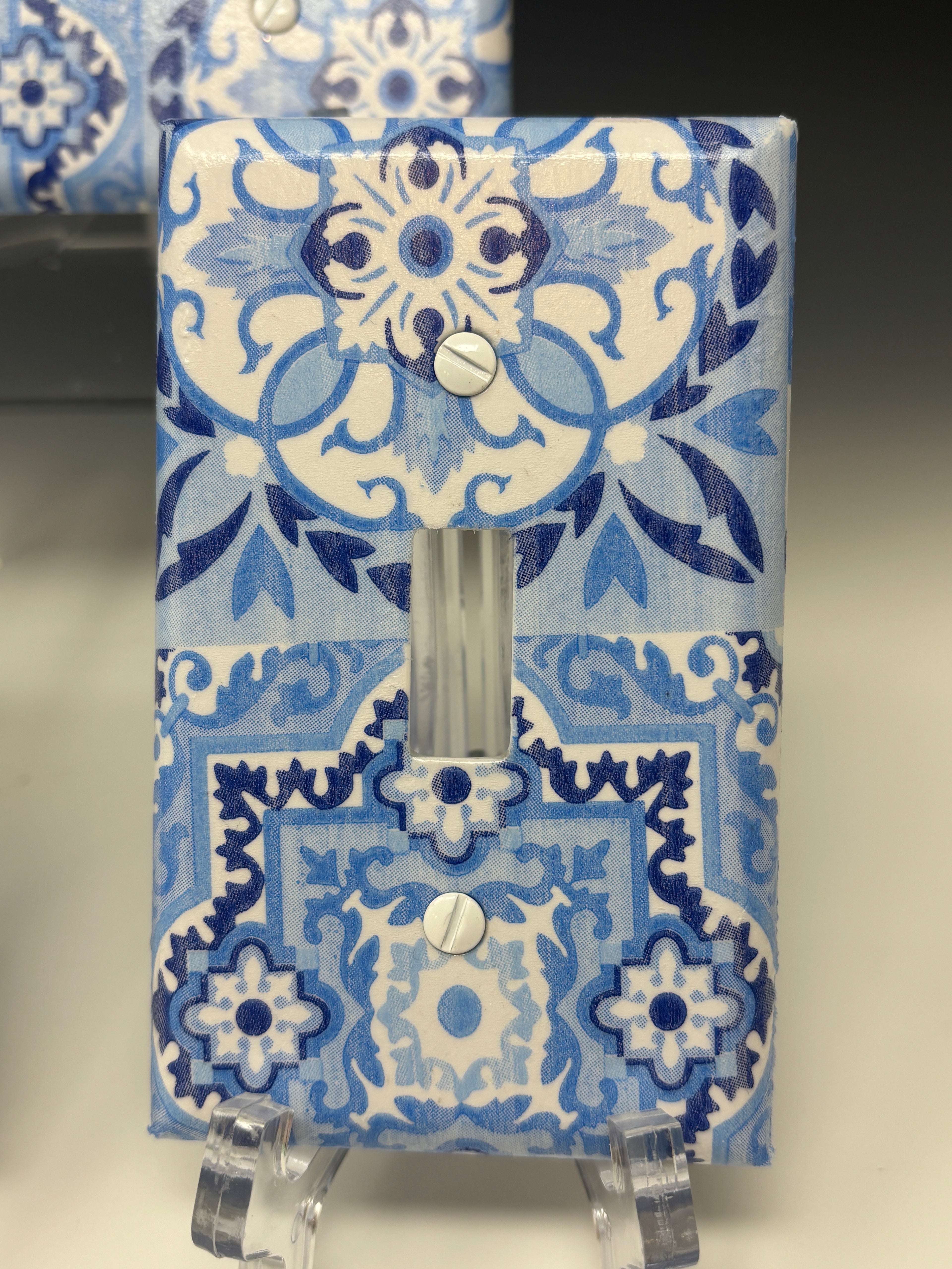Decorative Light Outlet Cover Wall Plates, Blue Tile